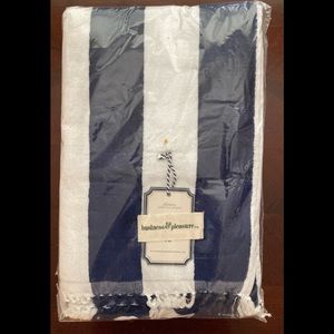 Business & Pleasure Co The Holiday Towel in Navy/White - NEW!